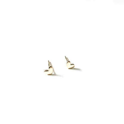 Dainty Heart Earring